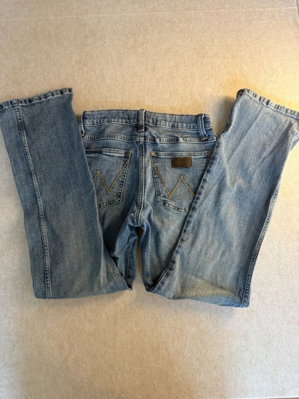 Wrangler Girls 16 Retro Relaxed Boot Jeans Blue Denim Western 1029 - Picture 9 of 9